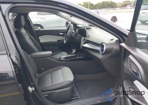 2025 Chevrolet Trax Fwd Lt z USA, uszkodzony, nr VIN KL77LHEP5SC230609